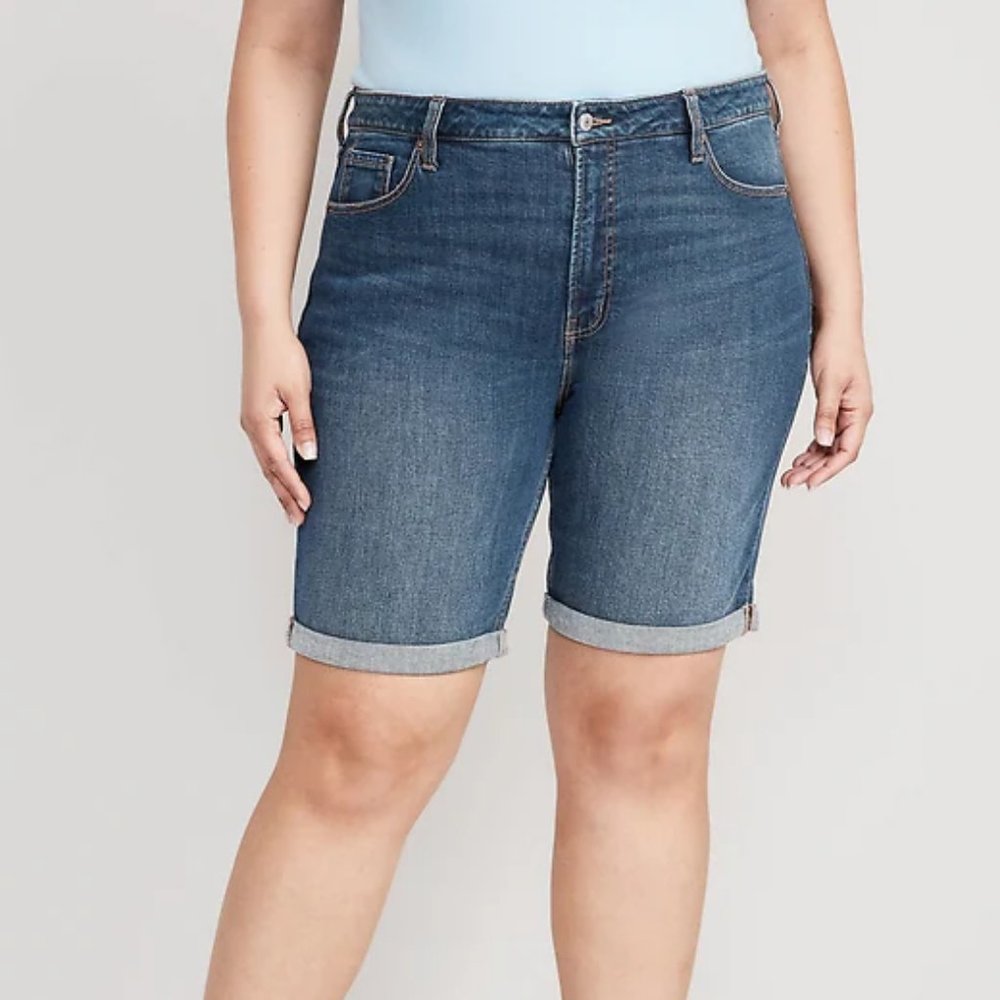 Old Navy | High-Waisted O.G. Straight Jean Shorts for Women 9" inseam Sz 22